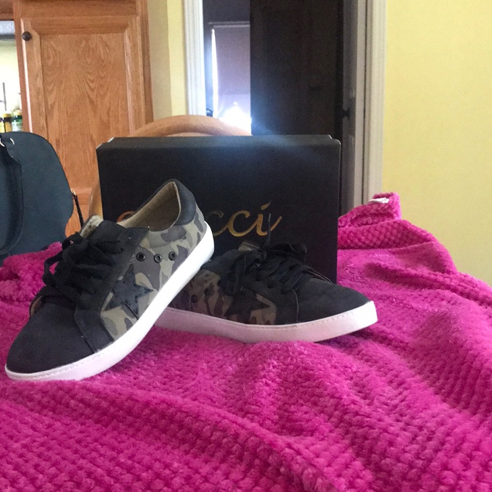 Camo shoes
